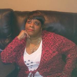 Meet your Posher, Lacheryl